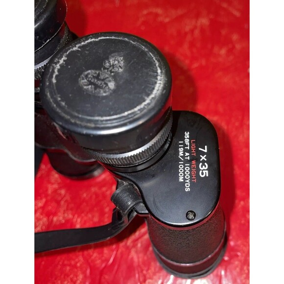 vintage Tasco Model 304 7x35 binoculars made in Japan. (with Covers & Case ) - Picture 2 of 9